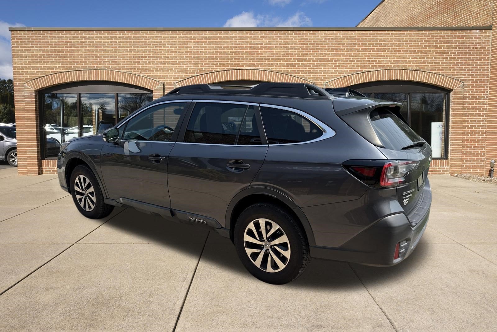 2020 Subaru Outback Premium - Photo 5