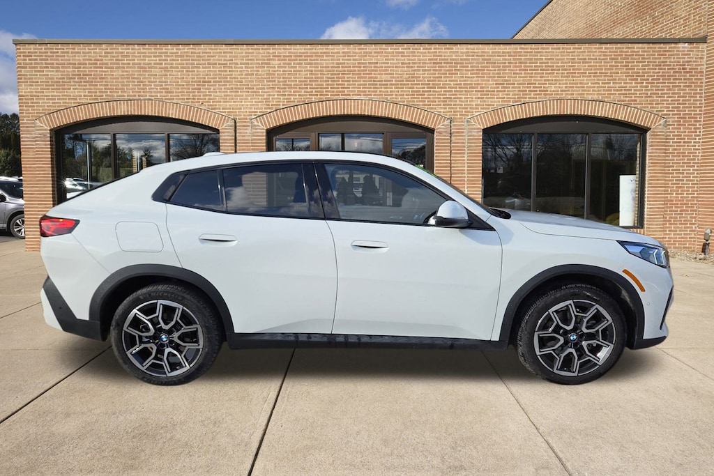 Used 2025 BMW X2 xDrive28i SUV