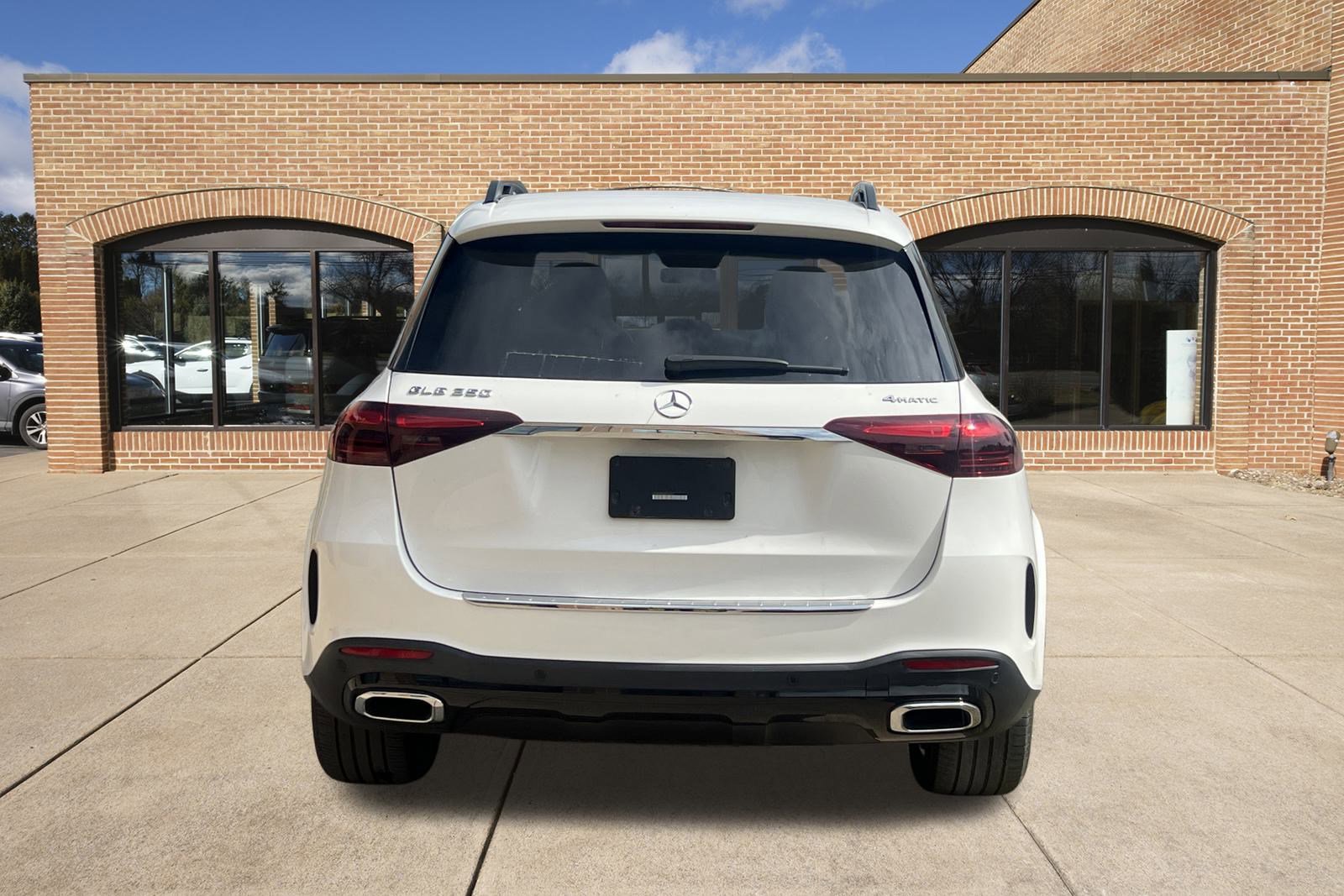 2024 Mercedes Benz GLE 350 4MATIC photo 3