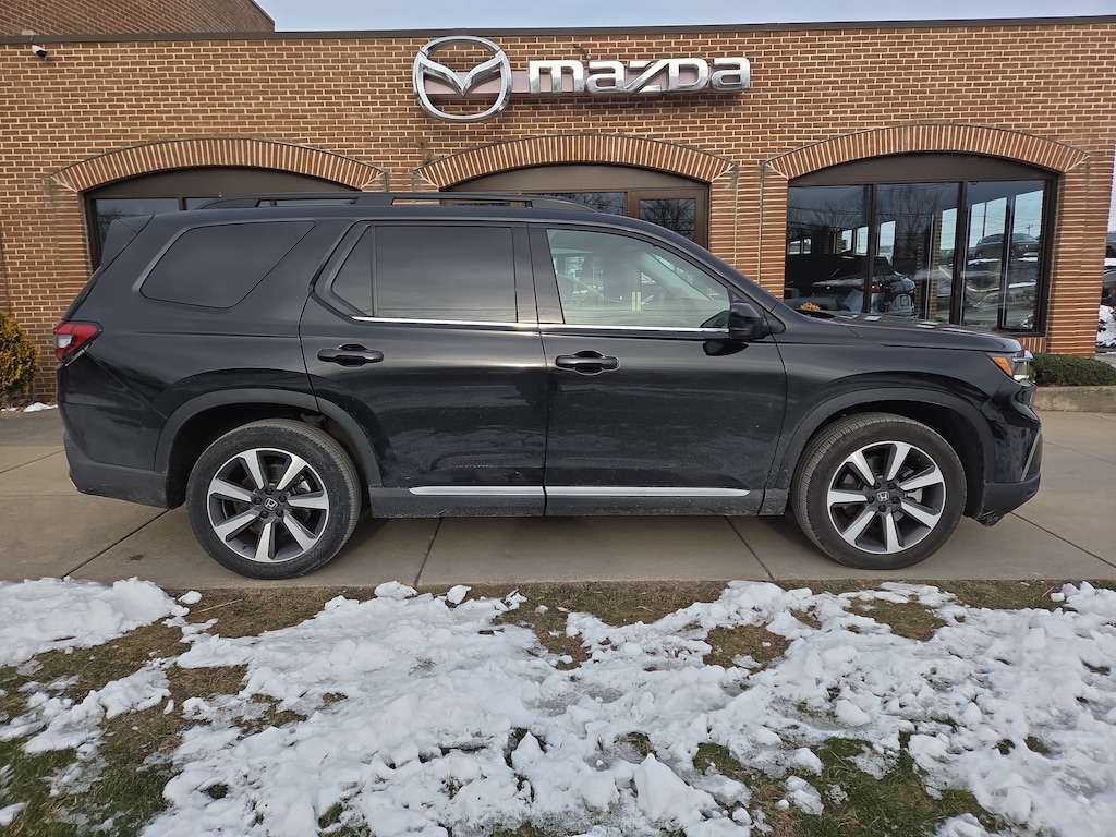 Used 2023 Honda Pilot Elite SUV