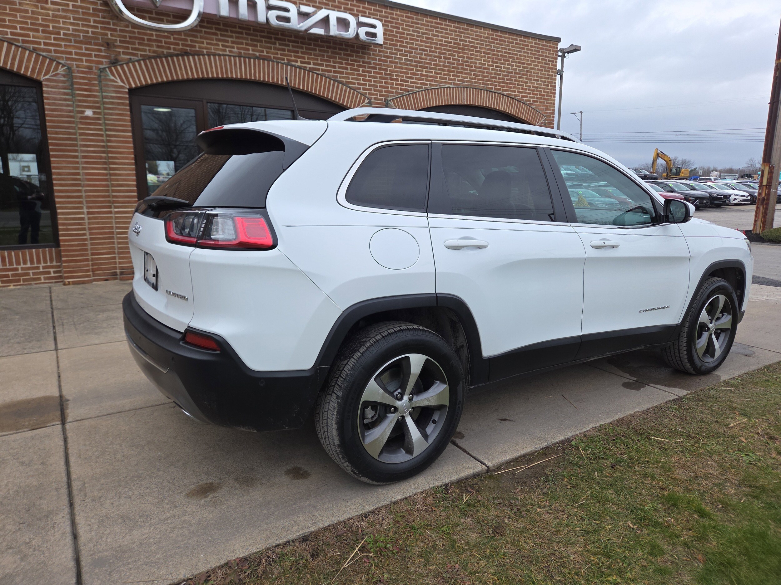 2021 Jeep Cherokee Limited photo 3