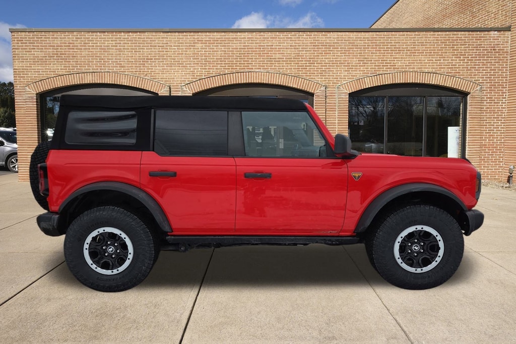Used 2023 Ford Bronco SUV