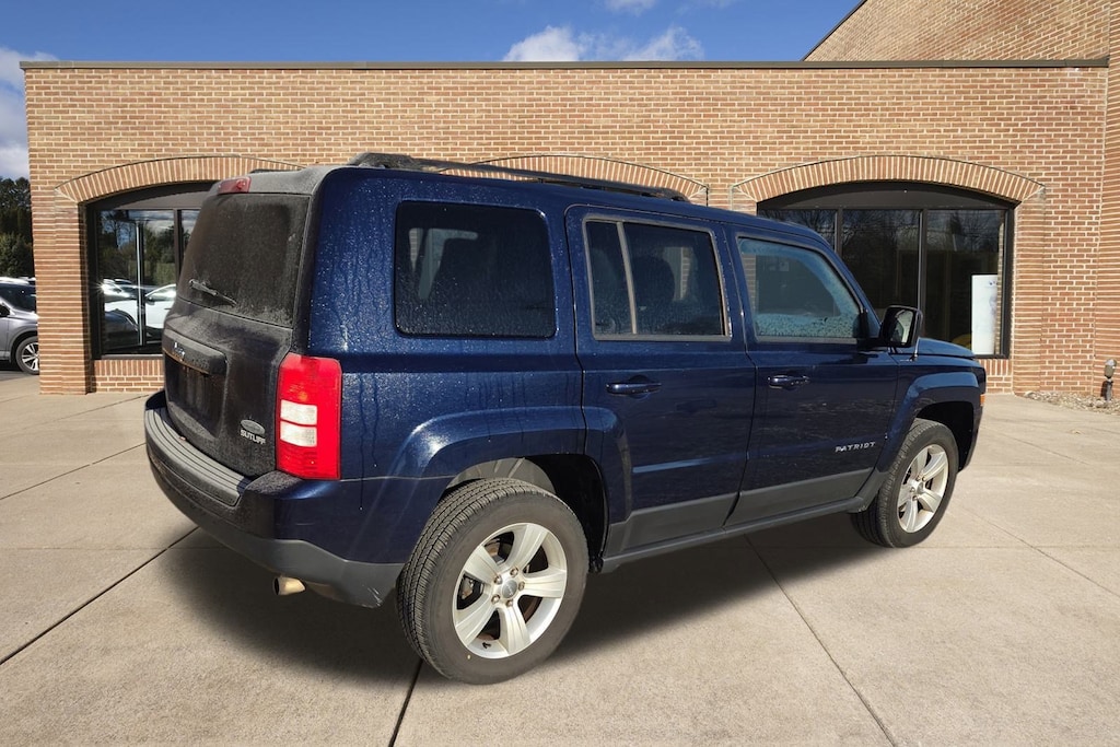Used 2017 Jeep Patriot Latitude 4x4 SUV
