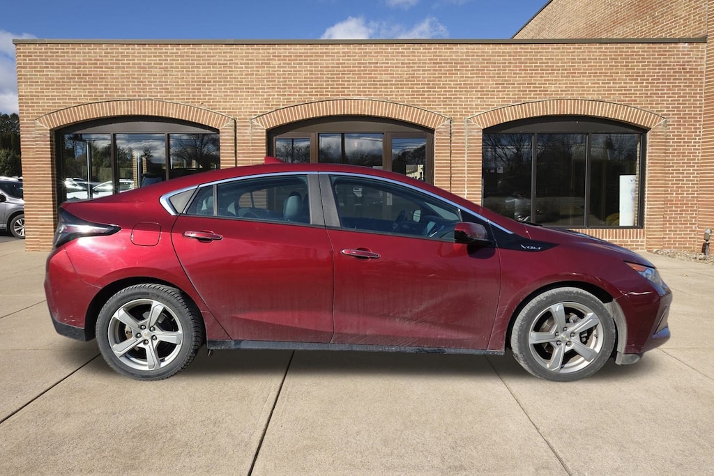 Used 2017 Chevrolet Volt LT Hatchback