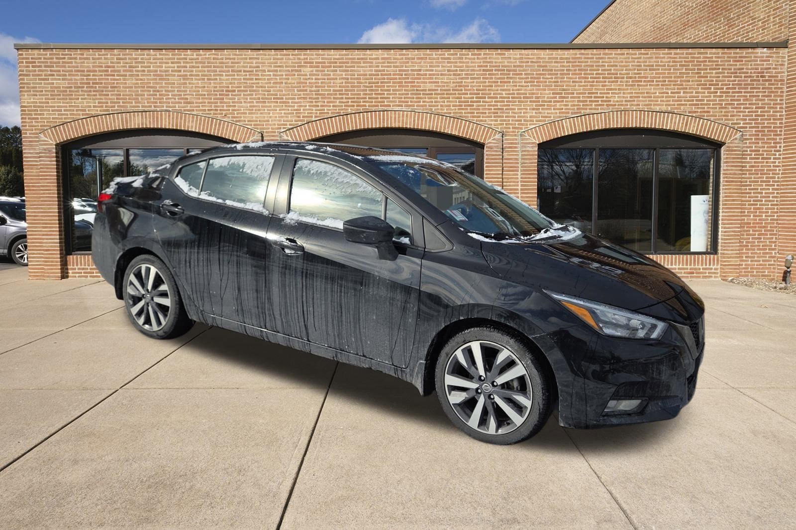 2021 Nissan Versa Sedan SR