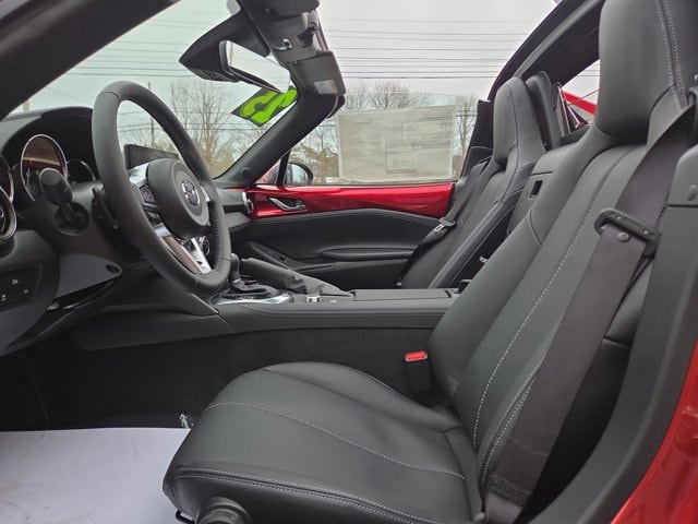 2025 Mazda MX-5 Miata RF Grand Touring - Photo 12