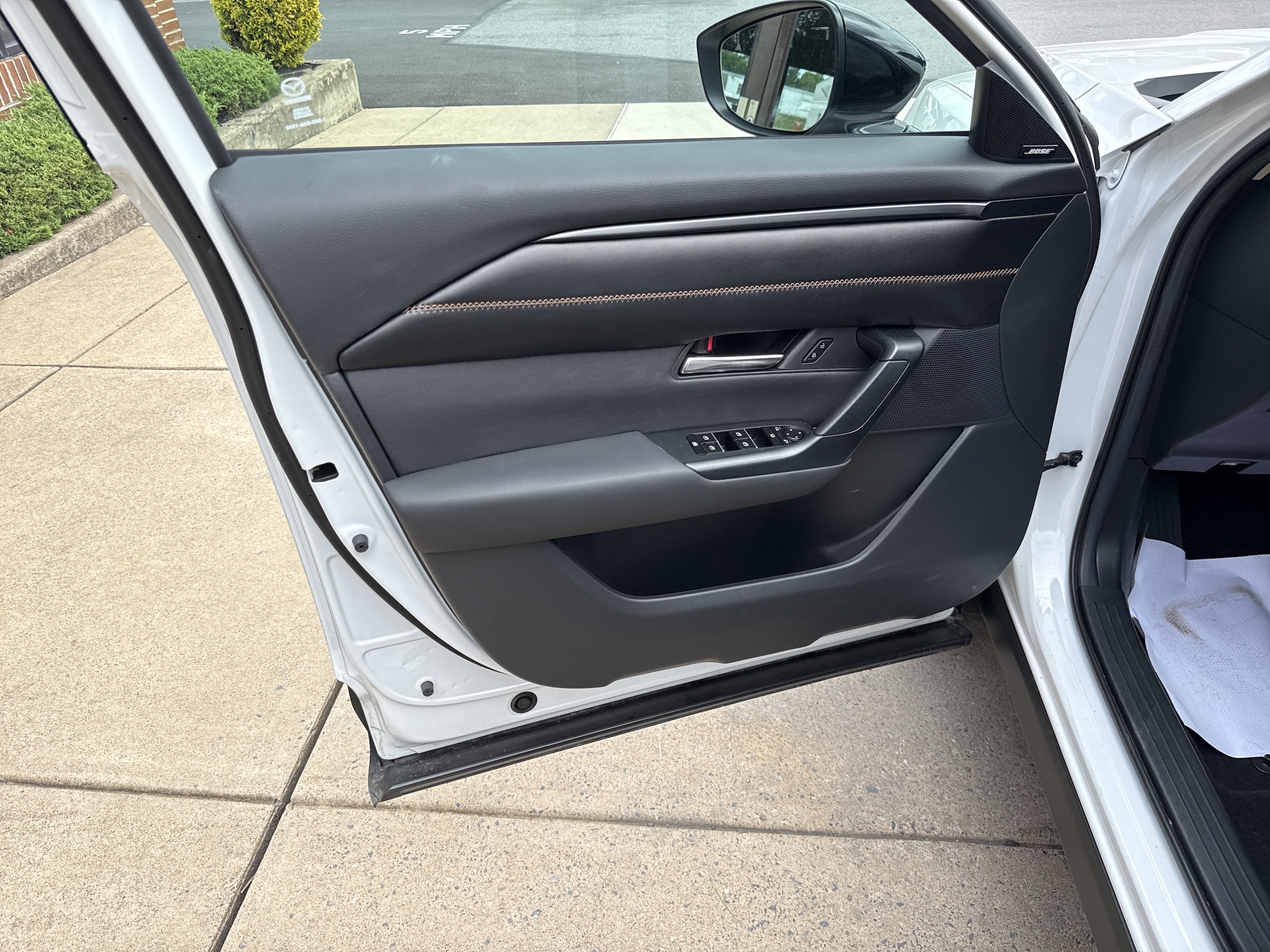 2025 Mazda CX-50 Premium Plus - Photo 15
