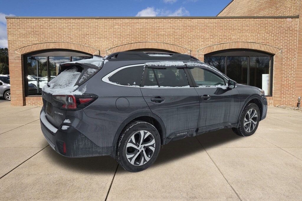 Used 2022 Subaru Outback Limited SUV