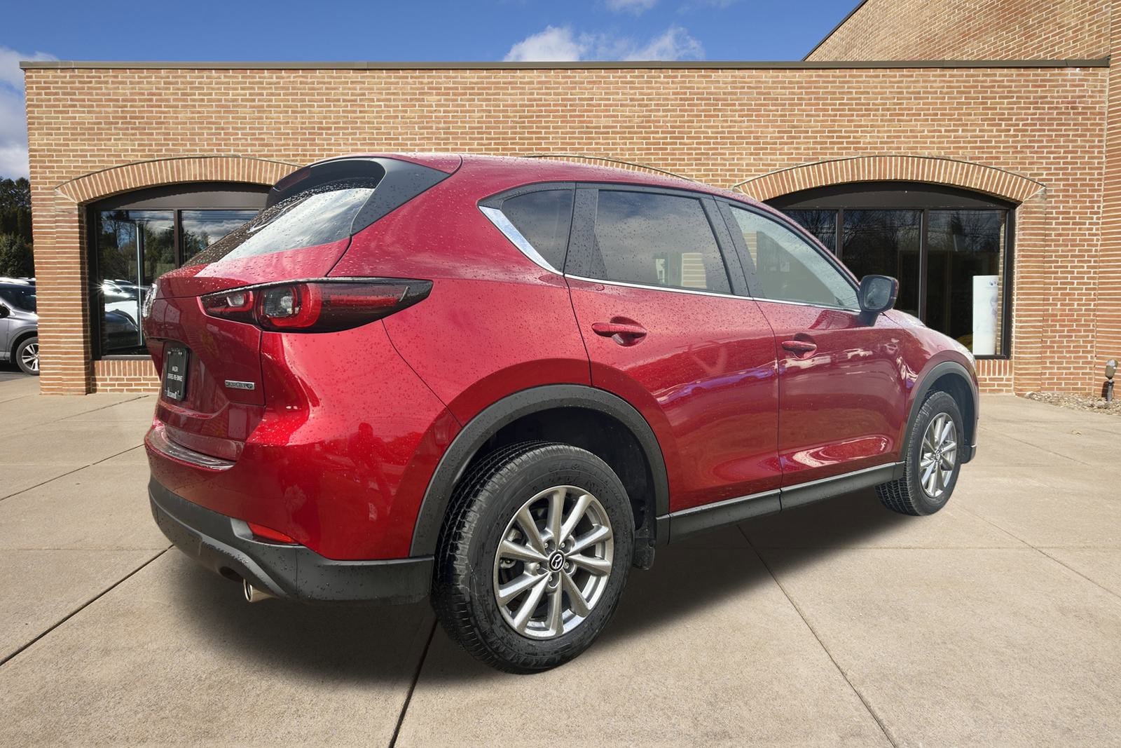 2022 Mazda CX-5 2.5 Select photo 3
