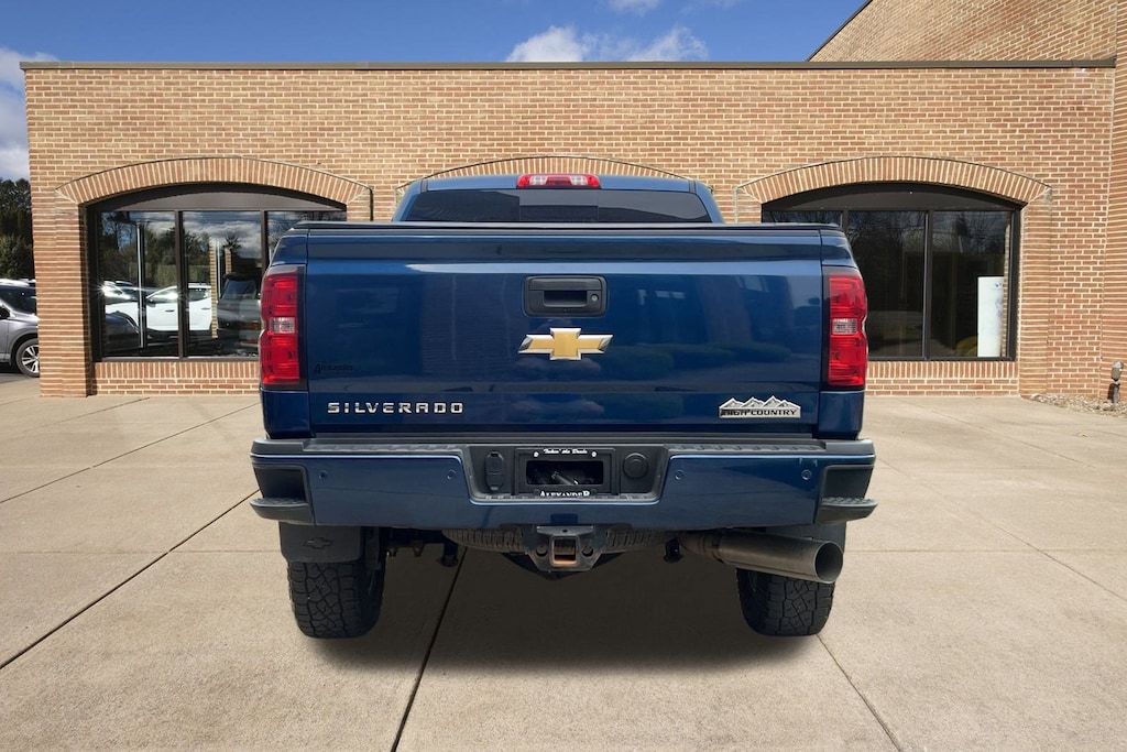 Used 2016 Chevrolet Silverado 3500HD High Country Truck Crew Cab