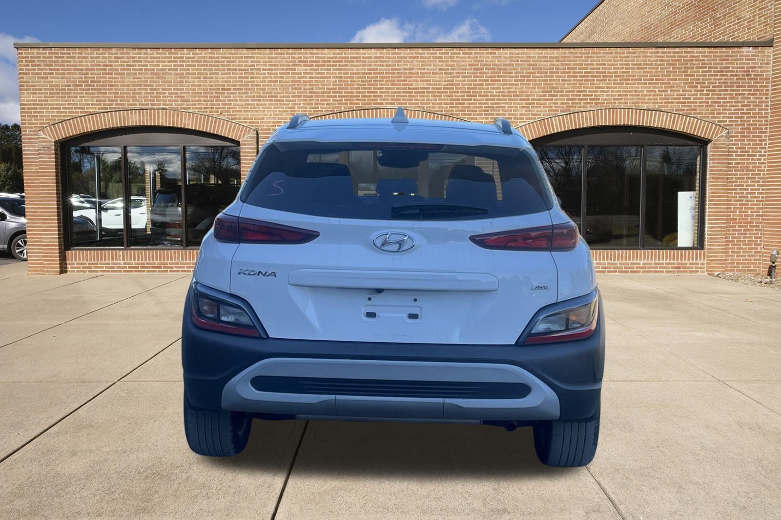 2023 Hyundai Kona SEL photo 3