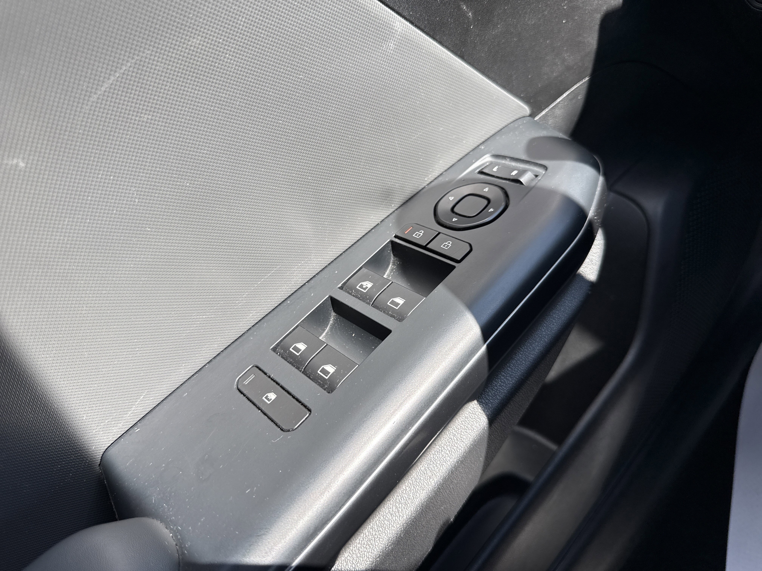 2025 Kia K4 LXS - Photo 19