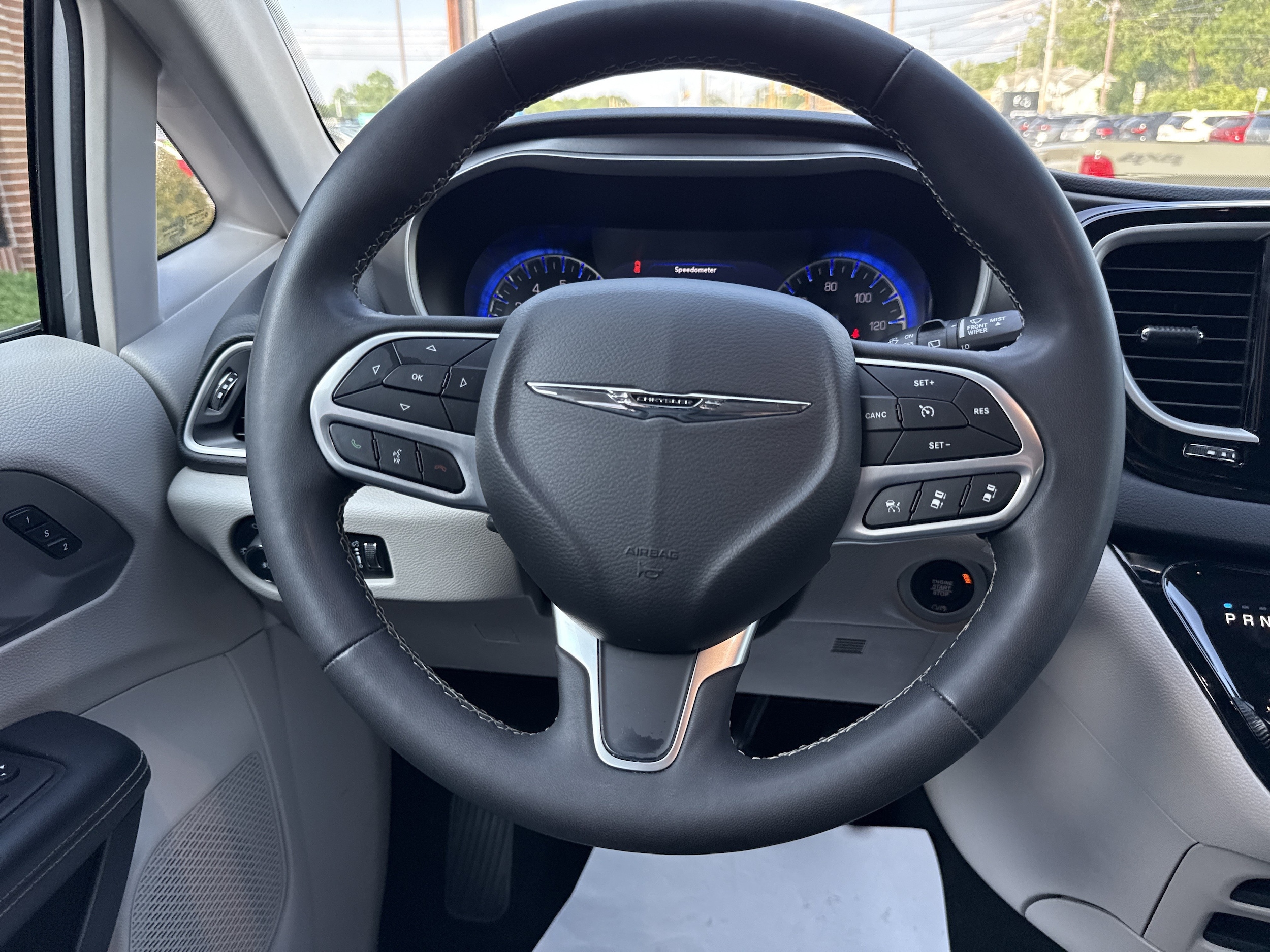 2023 Chrysler Pacifica Touring L - Photo 26