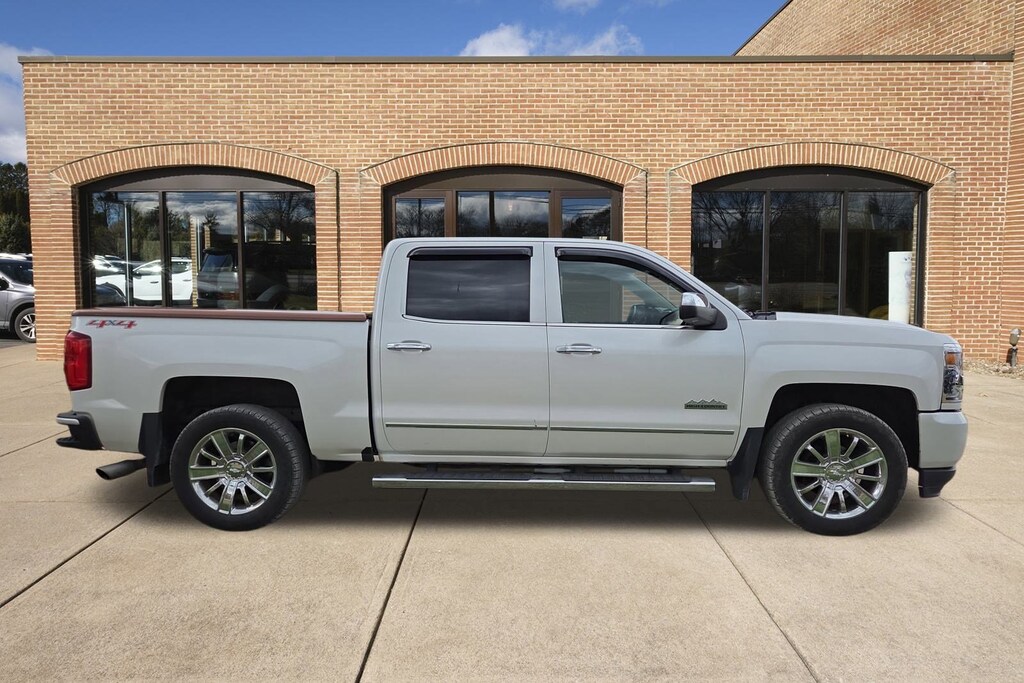 Used 2017 Chevrolet Silverado 1500 High Country Truck Crew Cab