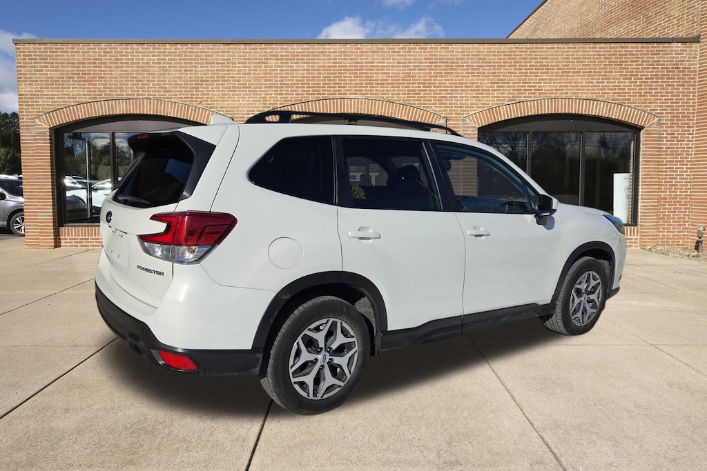 Used 2022 Subaru Forester Premium SUV