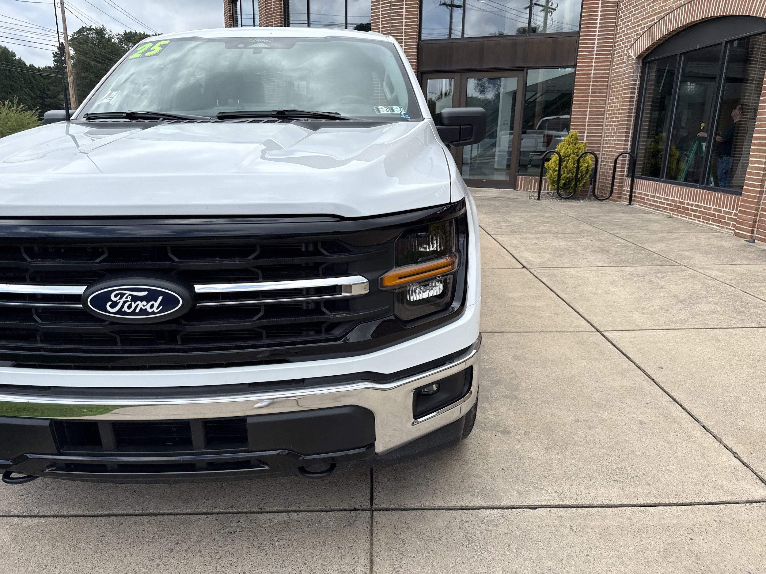 2025 Ford F-150 XLT - Photo 10