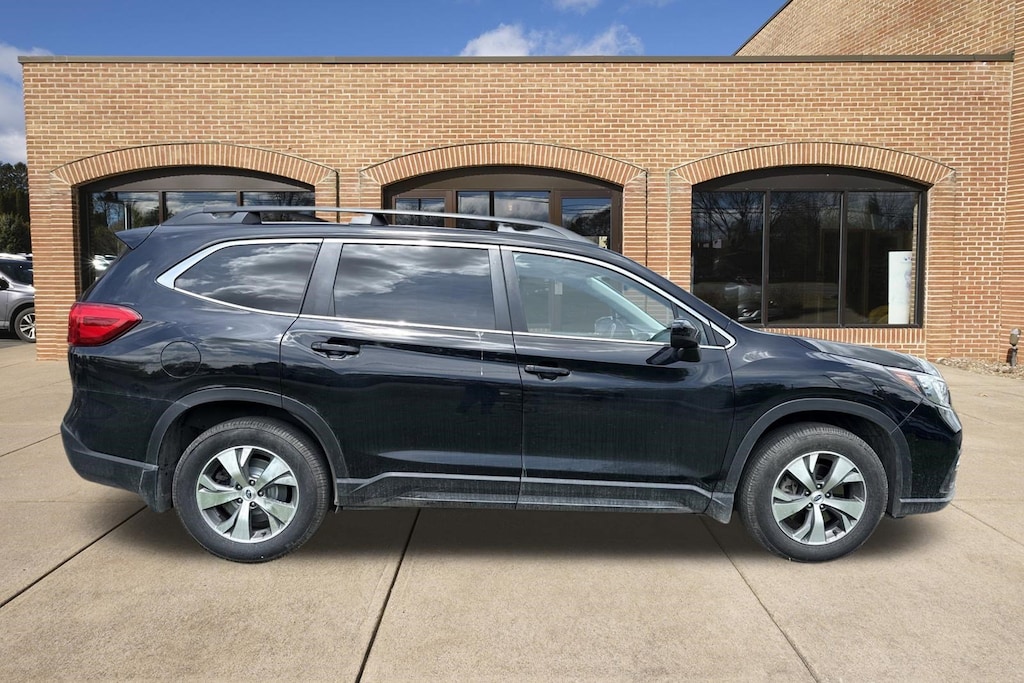 Used 2021 Subaru Ascent Premium 7-Passenger SUV