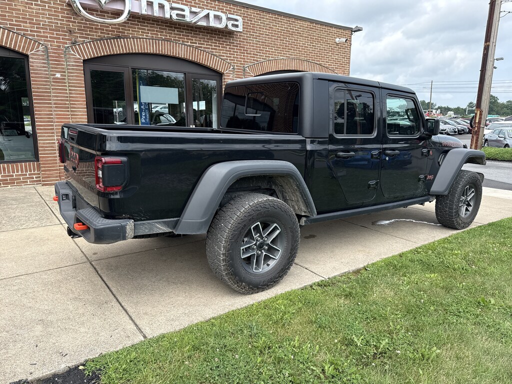 Used 2026 Jeep Gladiator Mojave Truck Crew Cab