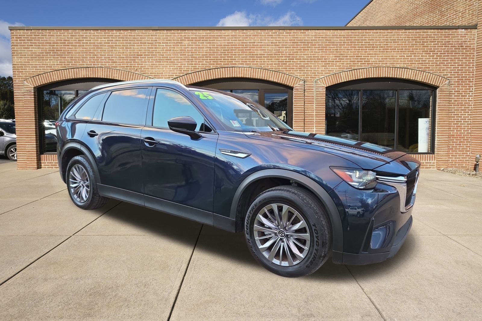 2025 Mazda CX-90 Preferred Package's photo