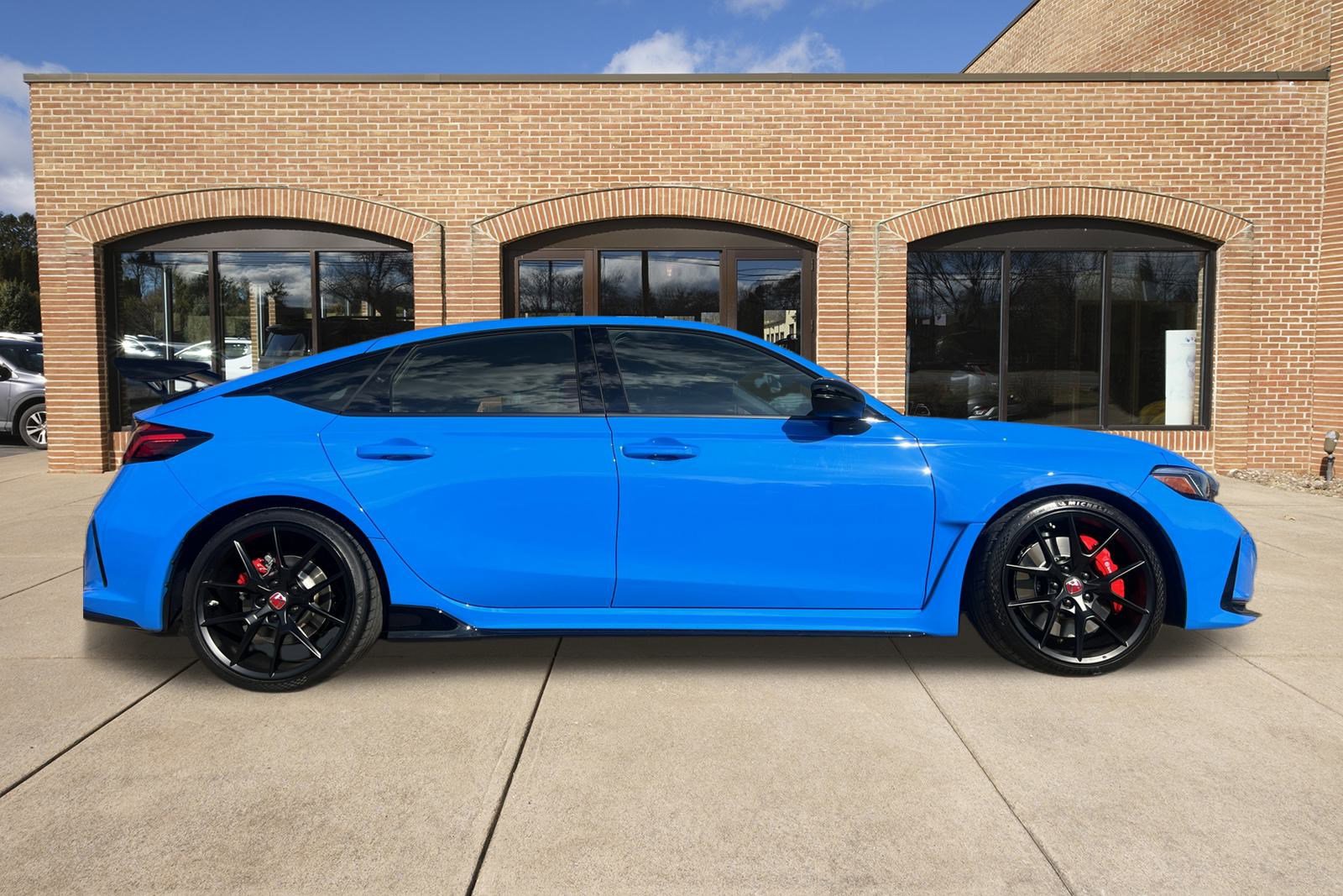 2024 Honda Civic Type R photo 2