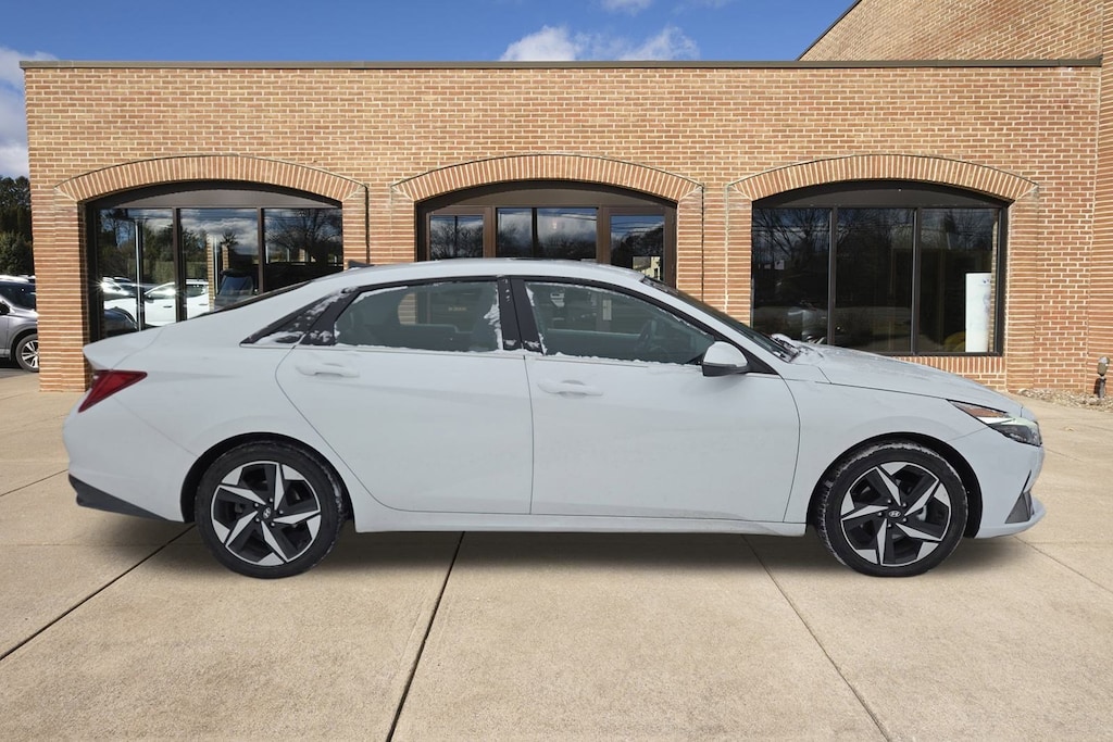 Used 2023 Hyundai Elantra Hybrid Limited Sedan