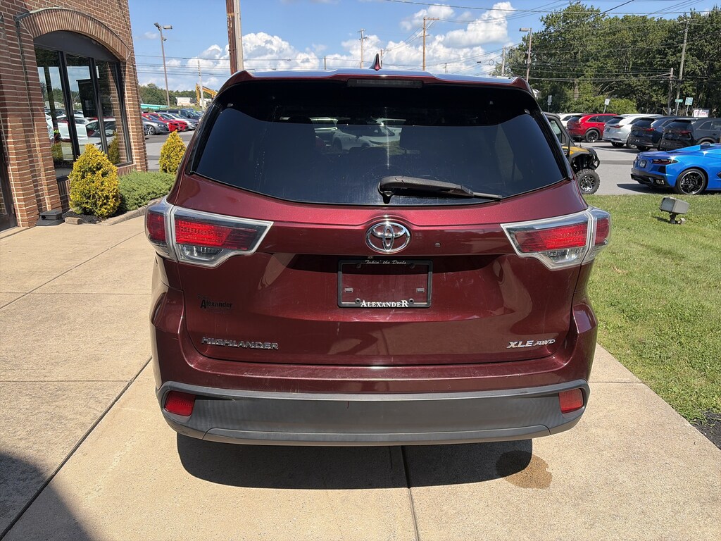 Used 2015 Toyota Highlander XLE V6 SUV