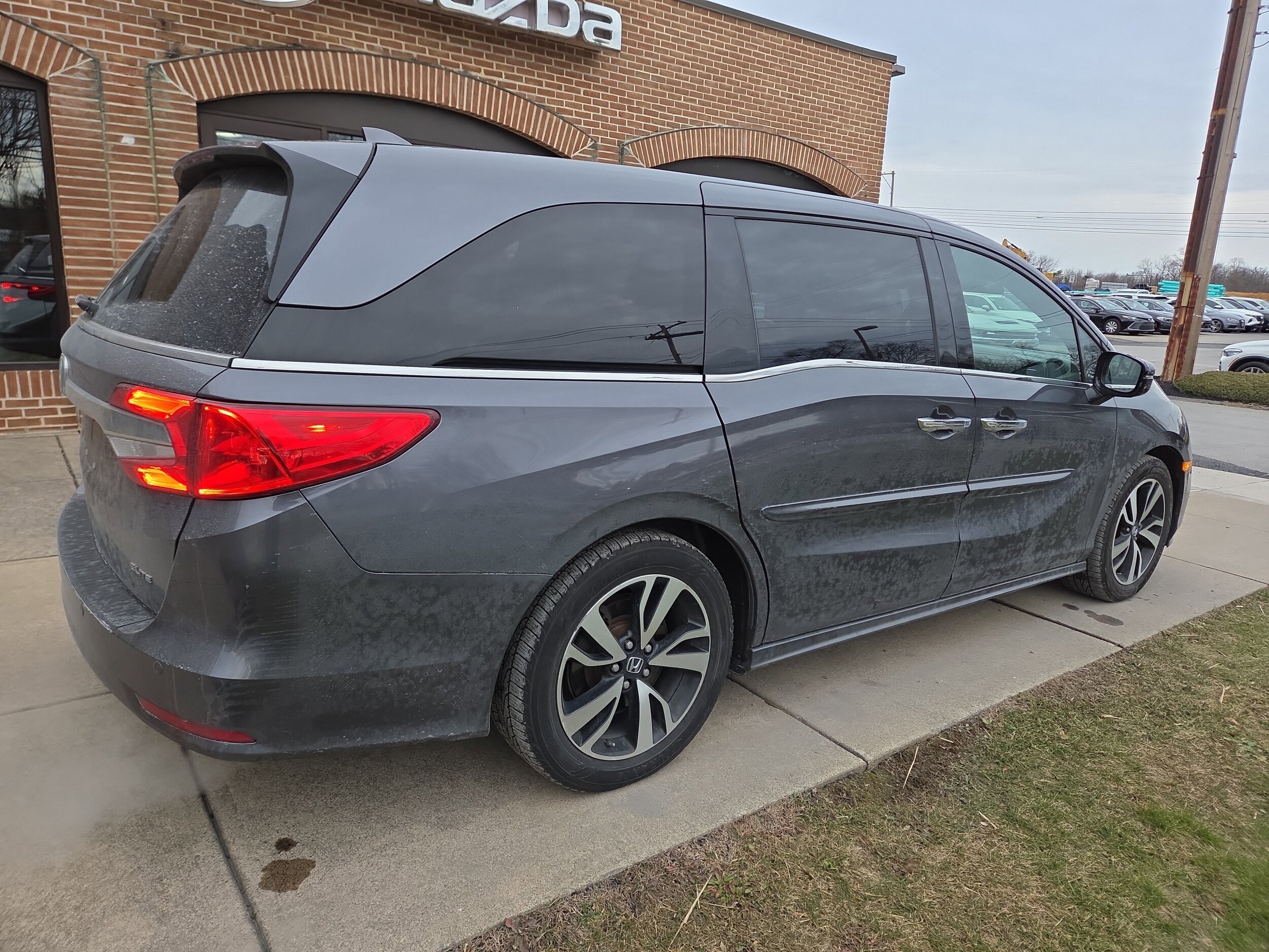 2019 Honda Odyssey Elite photo 3