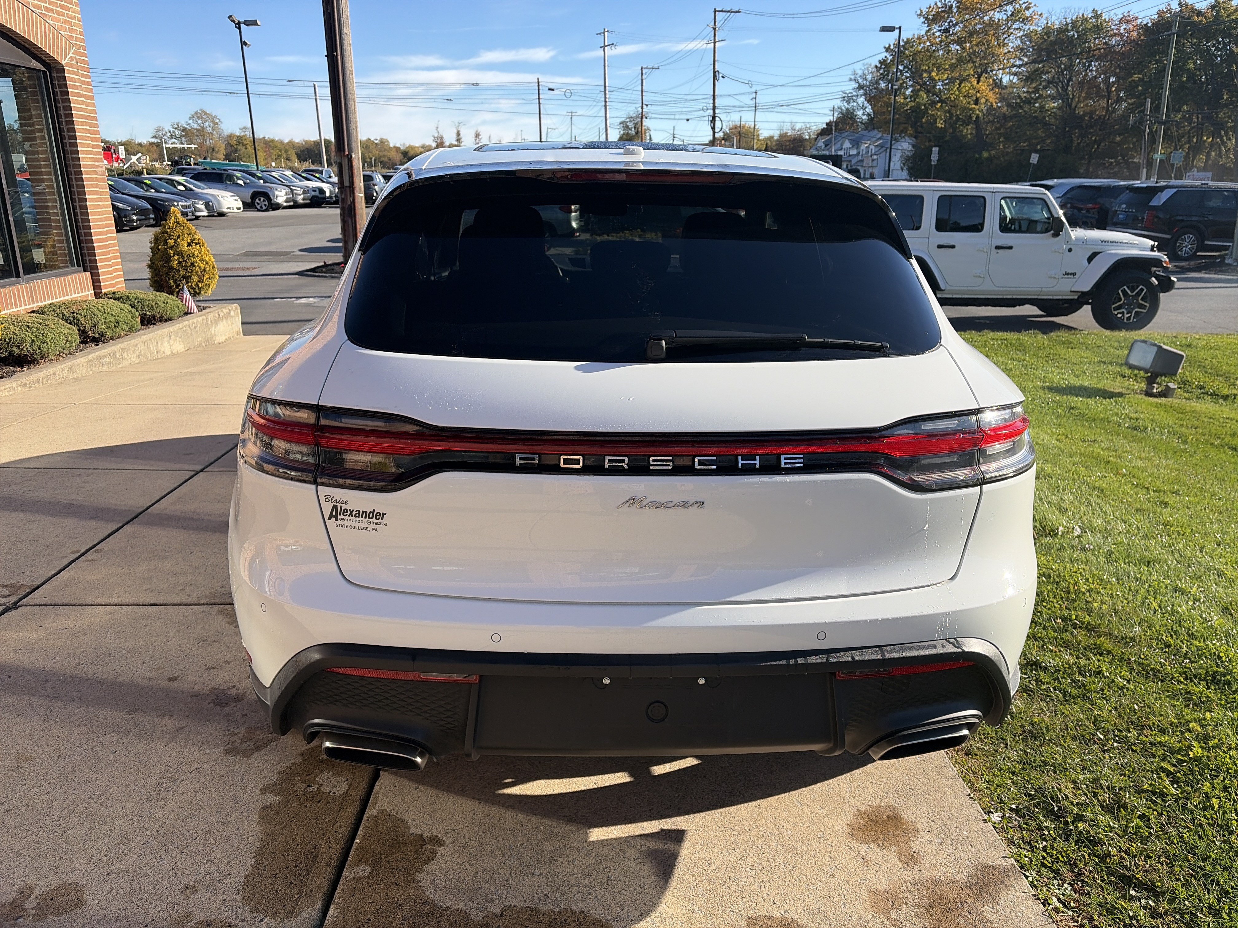 Used 2025 Porsche Macan SUV