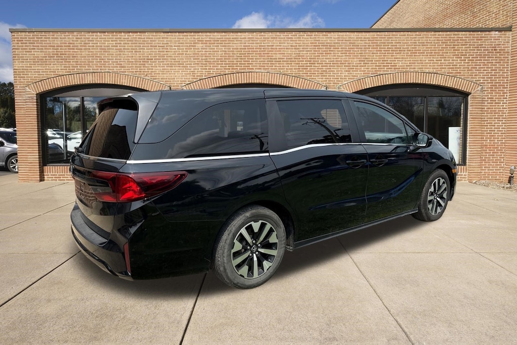 Used 2025 Honda Odyssey EX-L Van