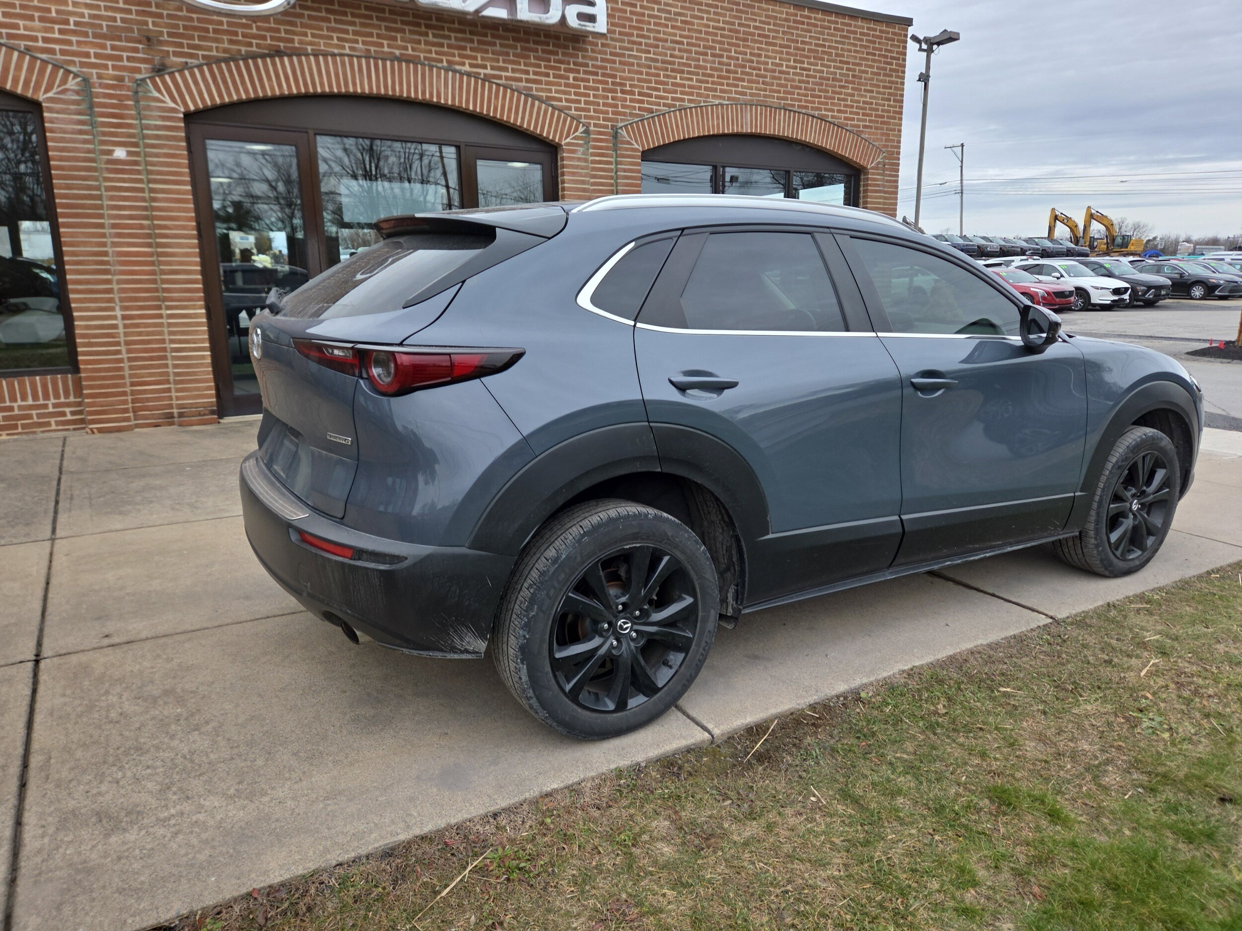 2022 Mazda CX-30 2.5 S Carbon photo 2