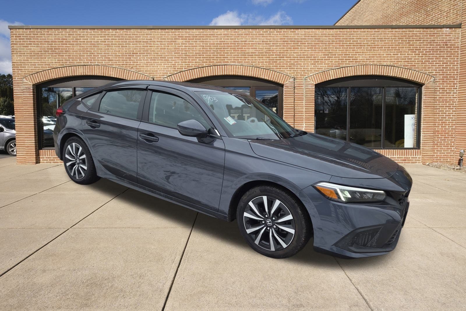 2024 Honda Civic Hatchback EX-L's photo