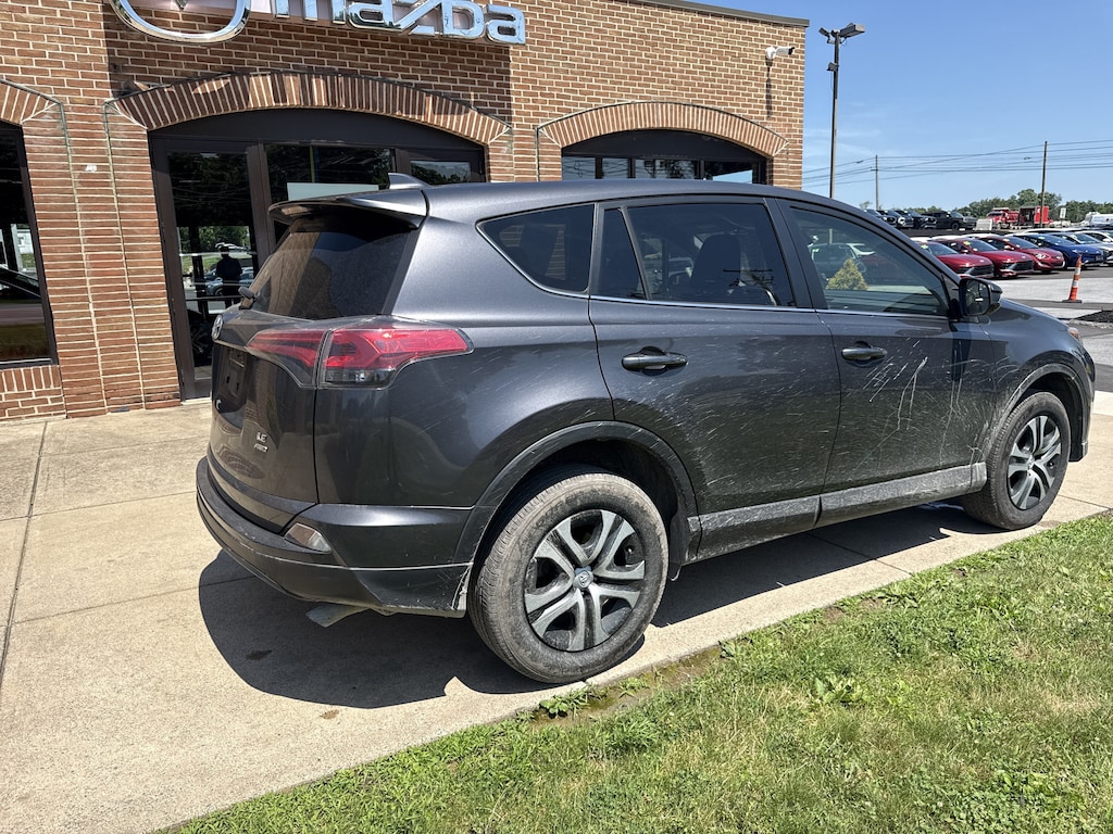 Used 2018 Toyota RAV4 LE SUV