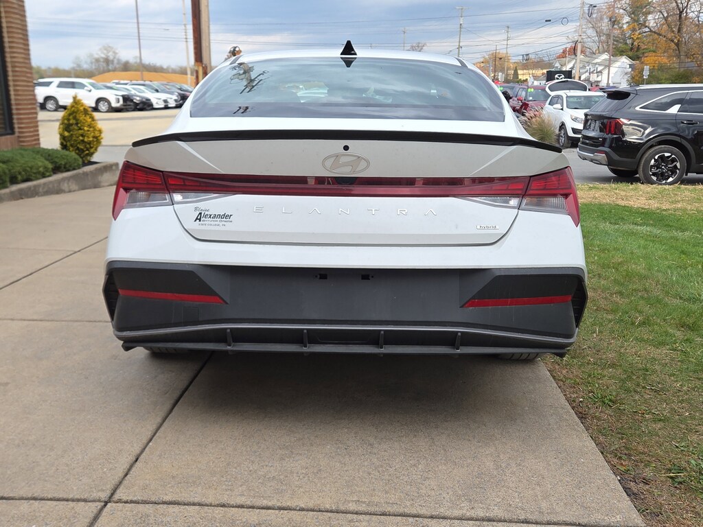 Used 2025 Hyundai Elantra Hybrid SEL Sport Sedan