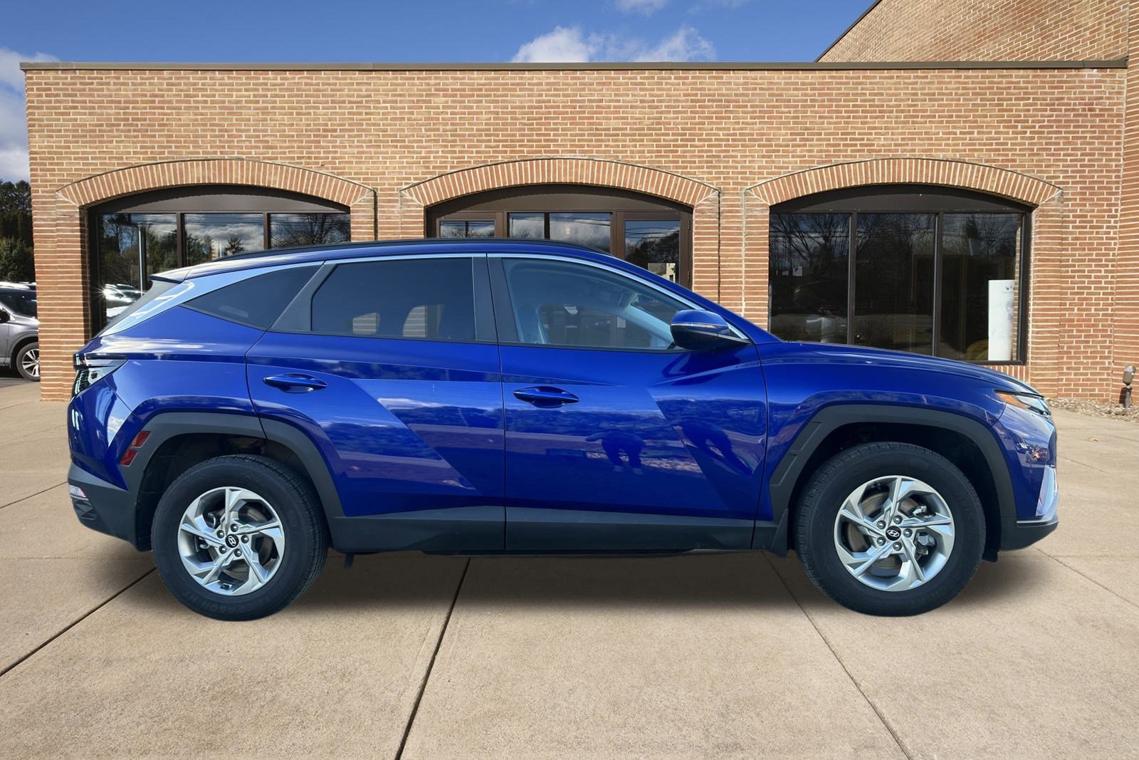 2023 Hyundai Tucson SEL photo 2