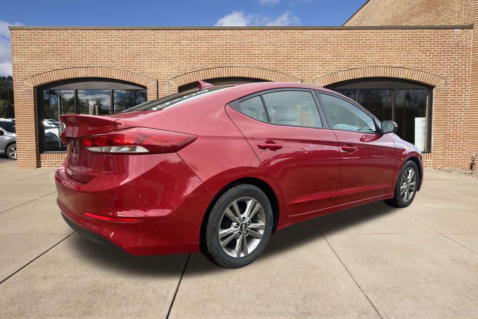 2017 Hyundai Elantra SE photo 3