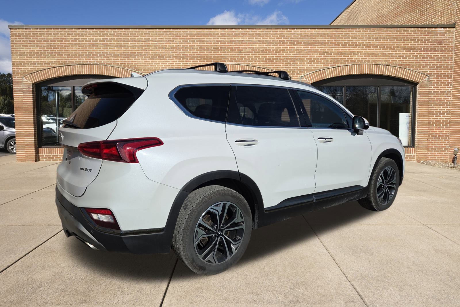 2020 Hyundai Santa Fe Limited 2.0T photo 2