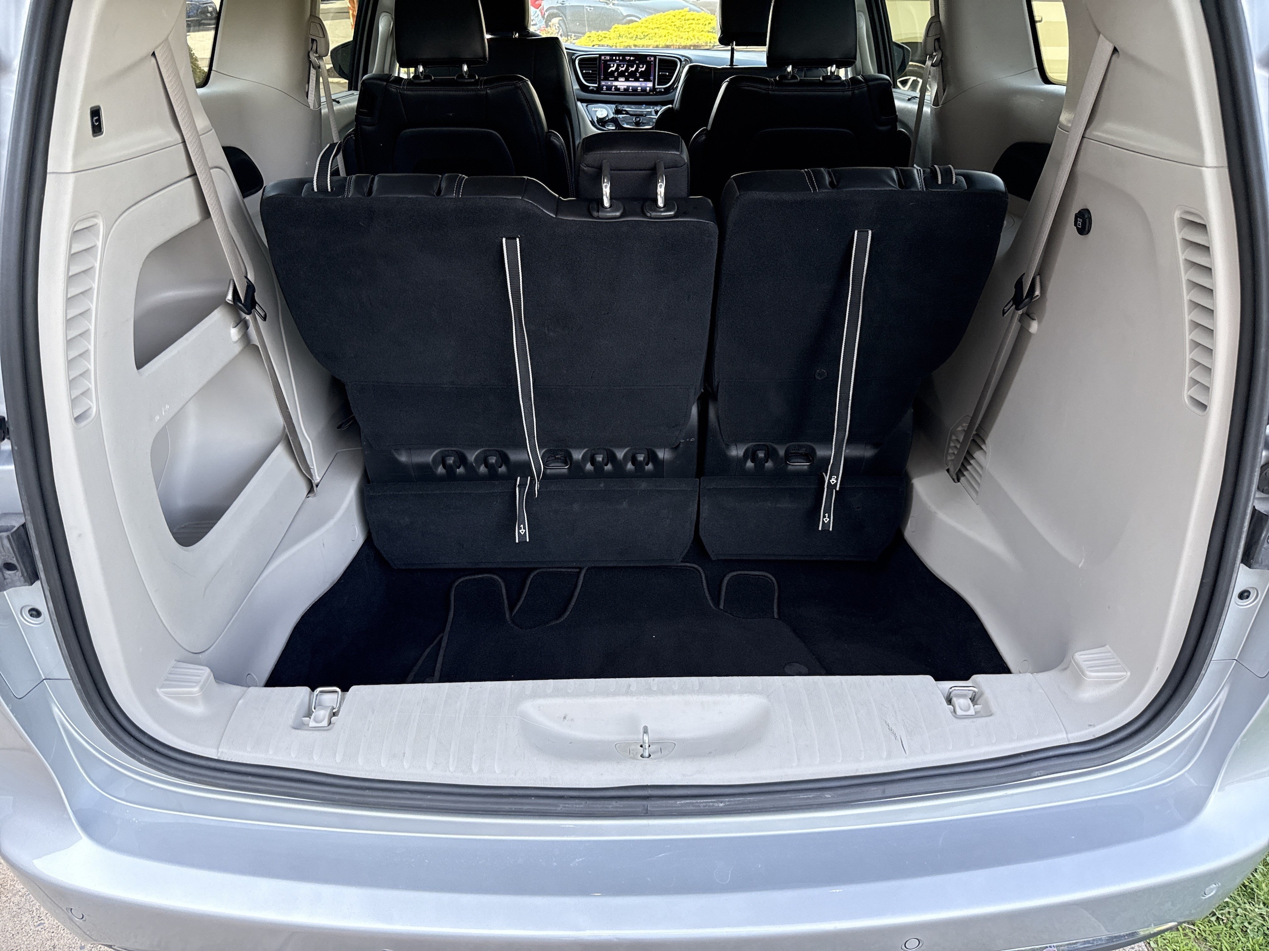 2023 Chrysler Pacifica Touring L - Photo 28