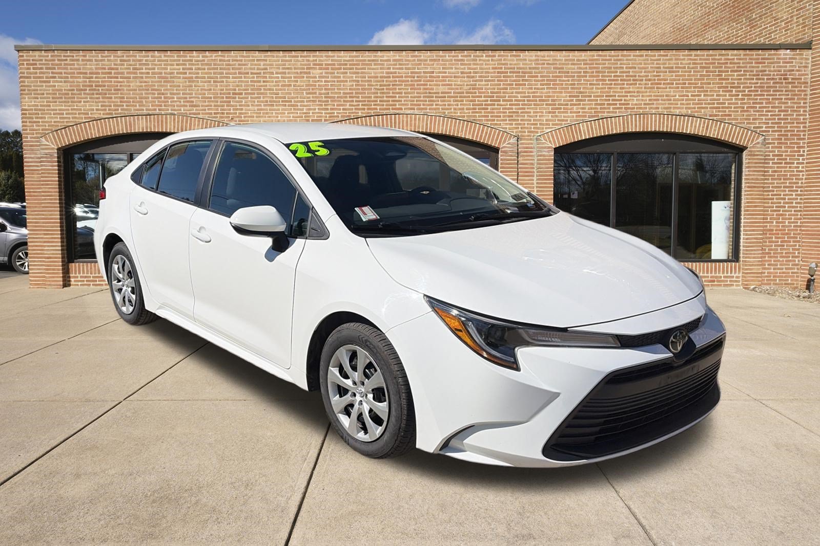 Used 2025 Toyota Corolla LE Sedan