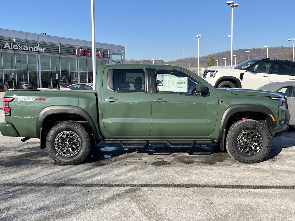 New 2026 Nissan Frontier PRO-4X w/R Package Truck Crew Cab