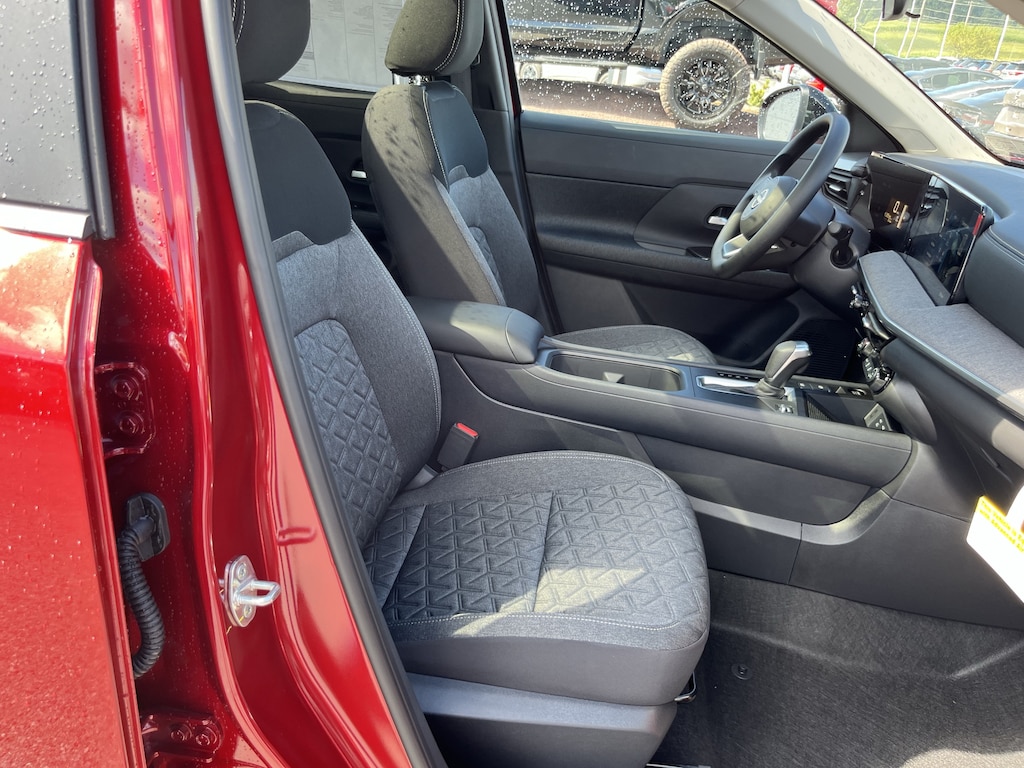 New 2026 Nissan Kicks SV SUV