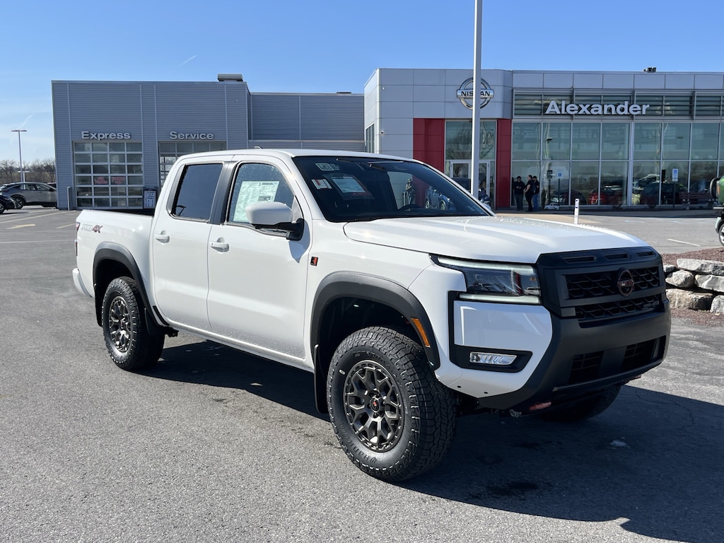 New 2026 Nissan Frontier PRO-4X w/R Package Truck Crew Cab