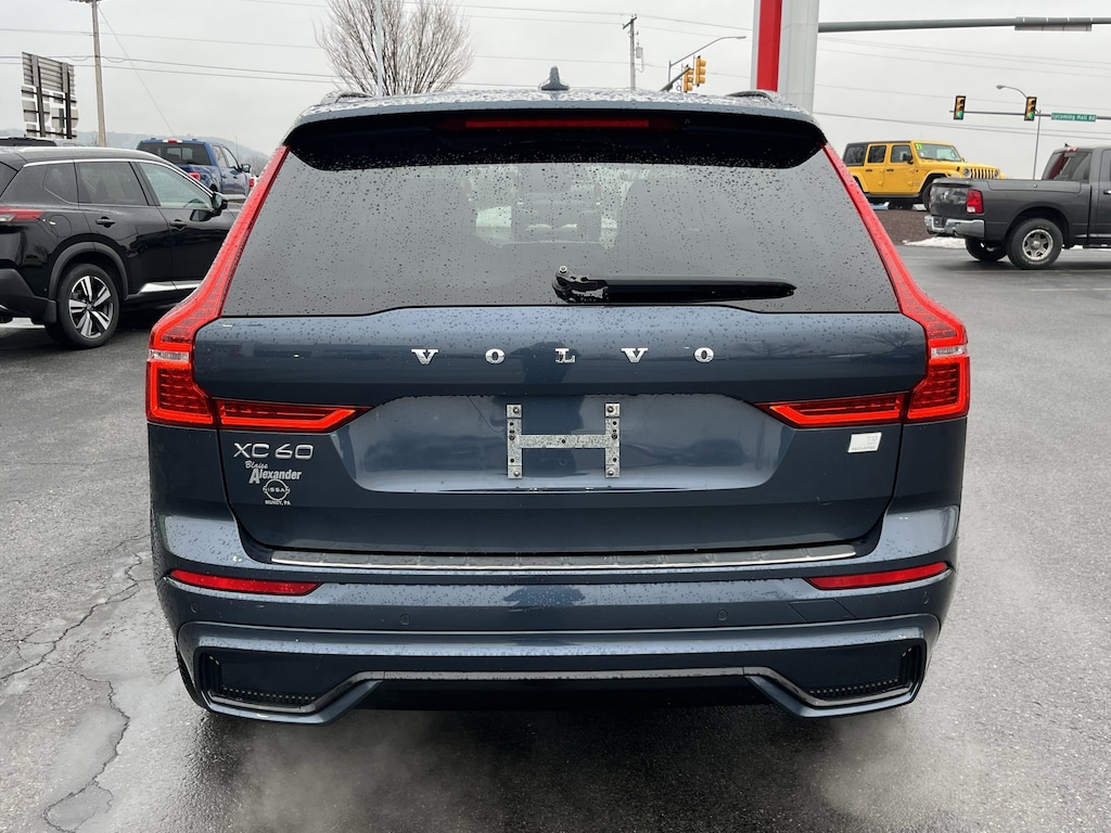 Used 2023 Volvo XC60 Recharge Plug-In Hybrid Plus Dark SUV