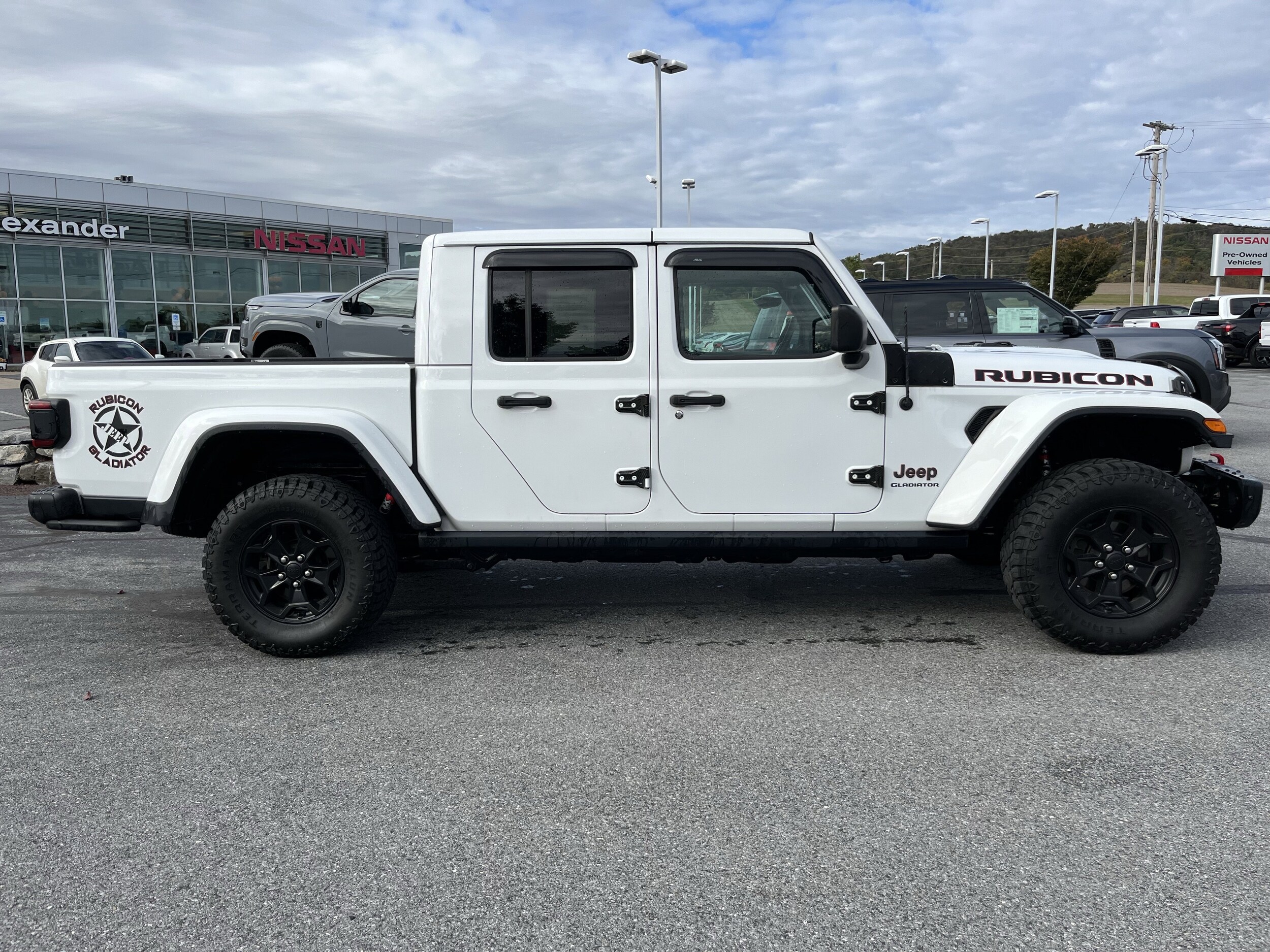 2020 Jeep Gladiator Rubicon photo 2