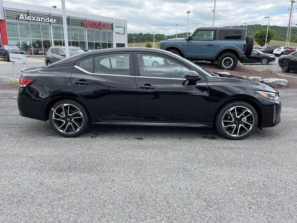 New 2025 Nissan Sentra SR Sedan