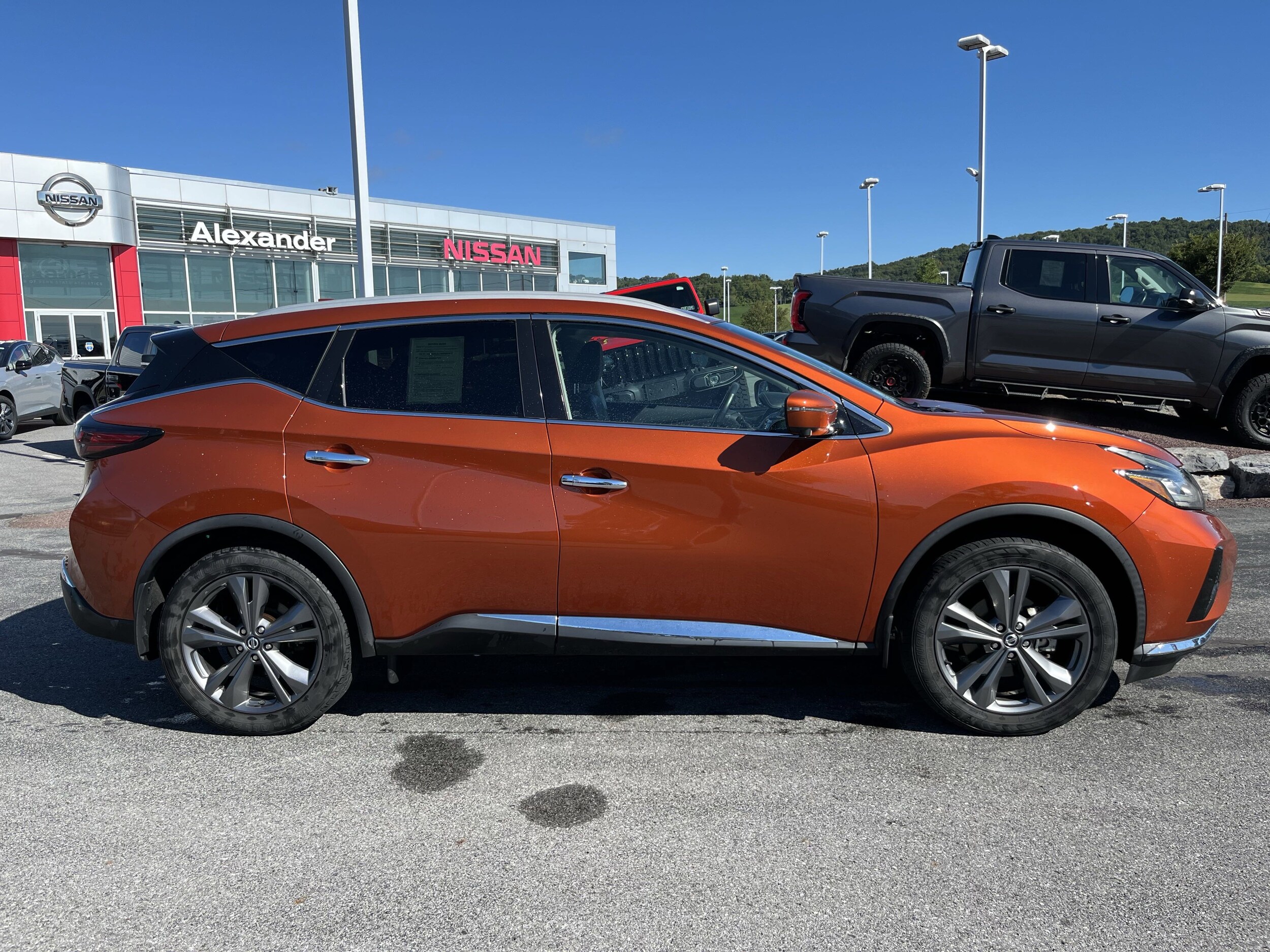 2021 Nissan Murano Platinum photo 2