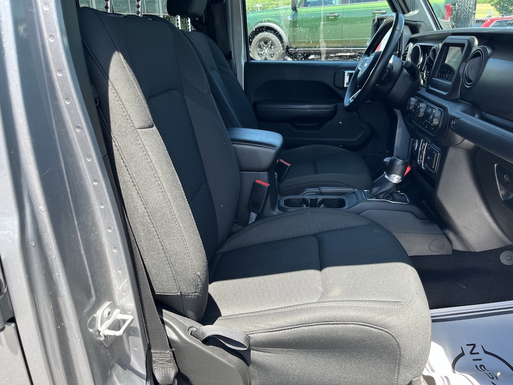 Used 2020 Jeep Gladiator Sport Truck Crew Cab