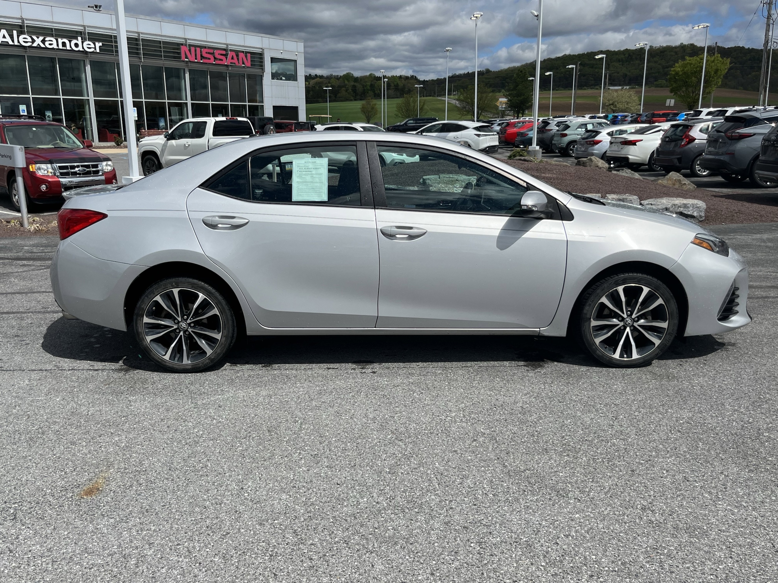 Used 2018 Toyota Corolla SE with VIN 2T1BURHE6JC079473 for sale in Montoursville, PA