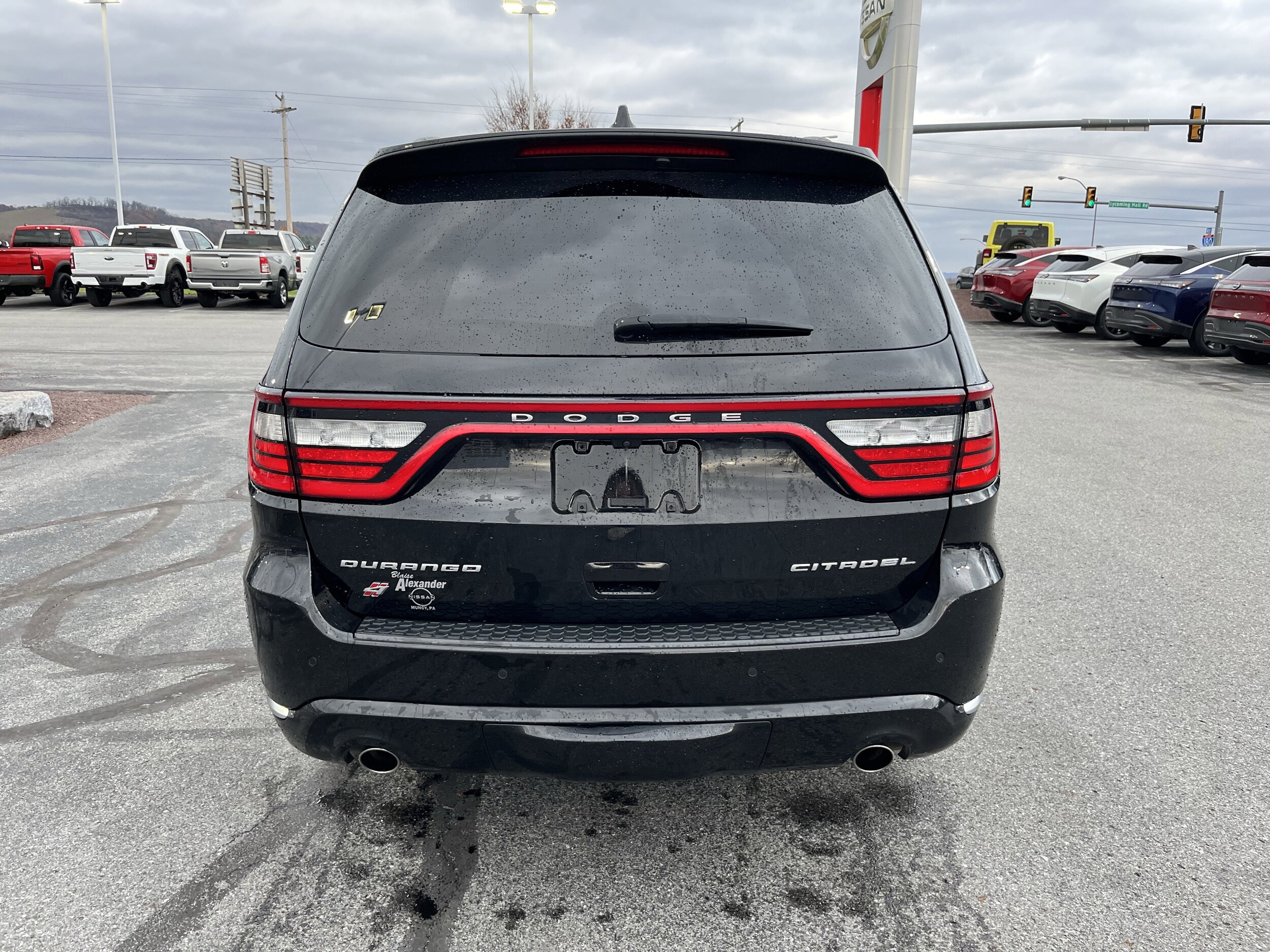 2023 Dodge Durango Citadel photo 2