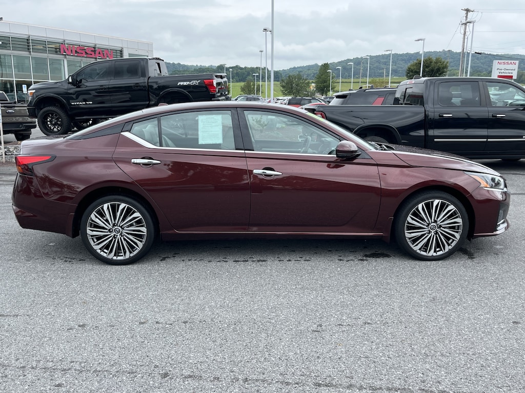 Used 2023 Nissan Altima 2.5 SL Sedan