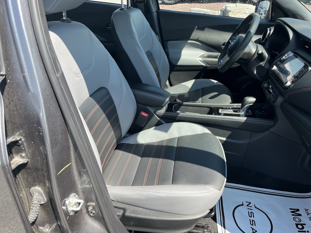 Used 2024 Nissan Kicks SR SUV